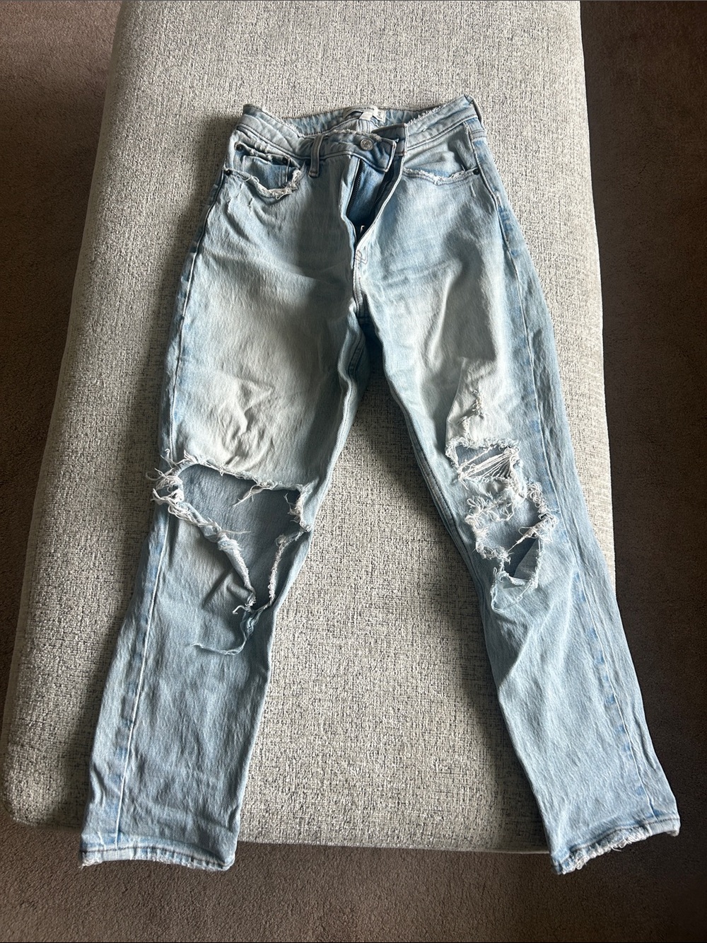 Abercrombie & Fitch Curve Love The Mom High Rise Jean